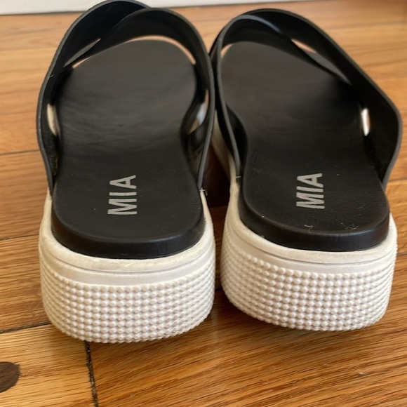 MIA Ivey Platform Slide Slip-On Sandal Crossover Straps Black Women 6 - Picture 5 of 8